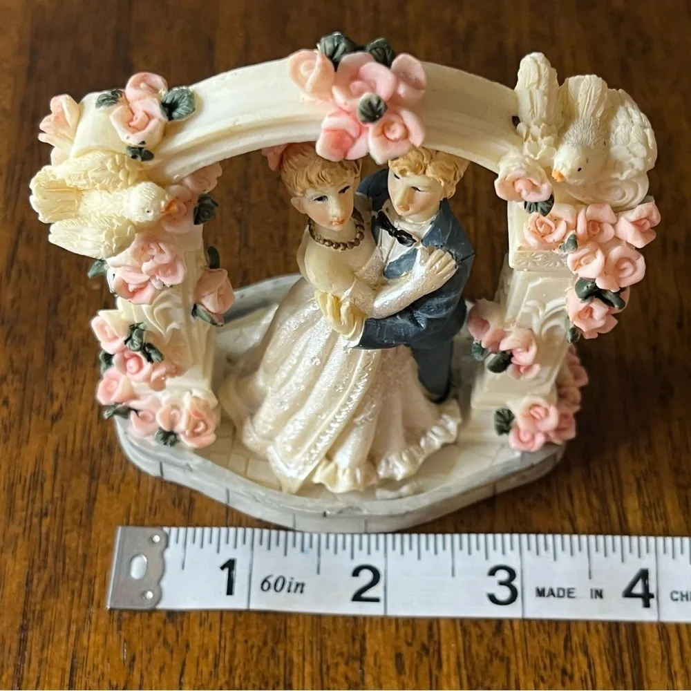 Vintage wedding cake topper. Romantic Wedding Couple Figurine
